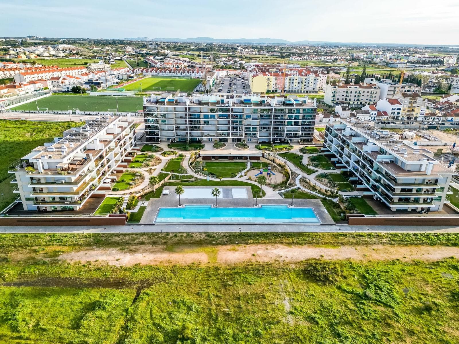 Duplex T4 com piscina, Alcochete - Imagem 64