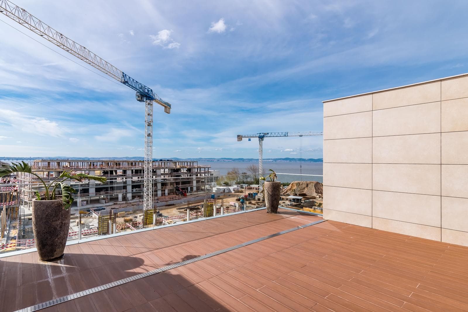 Duplex T4 com piscina, Alcochete - Imagem 46