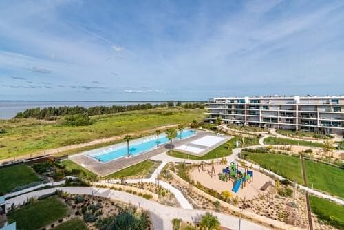 PF40768 - Duplex T4 com piscina, Alcochete - Imagem 44