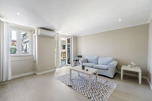 PF40832 - Apartamento T1 com vista, Santos, Lisboa - Imagem 1