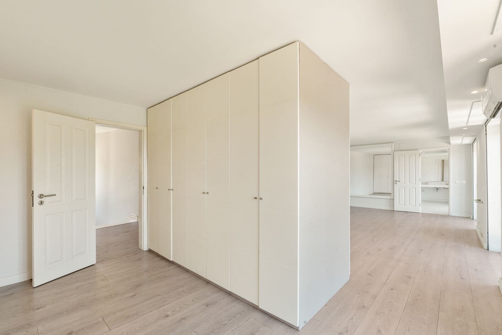 Moradia T7 com jardim, Guincho, Cascais - Imagem 24