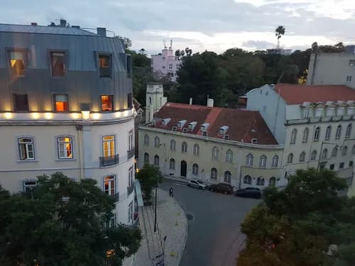 PF40875 - Apartamento T1 com estacionamento, Marquês de Pombal, Lisboa - Imagem 22
