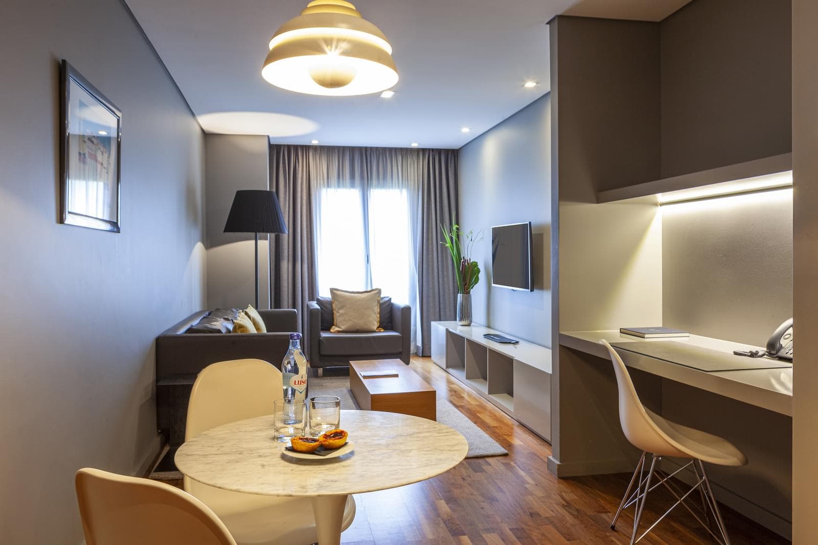 Apartamento T1 com estacionamento - Imagem 3