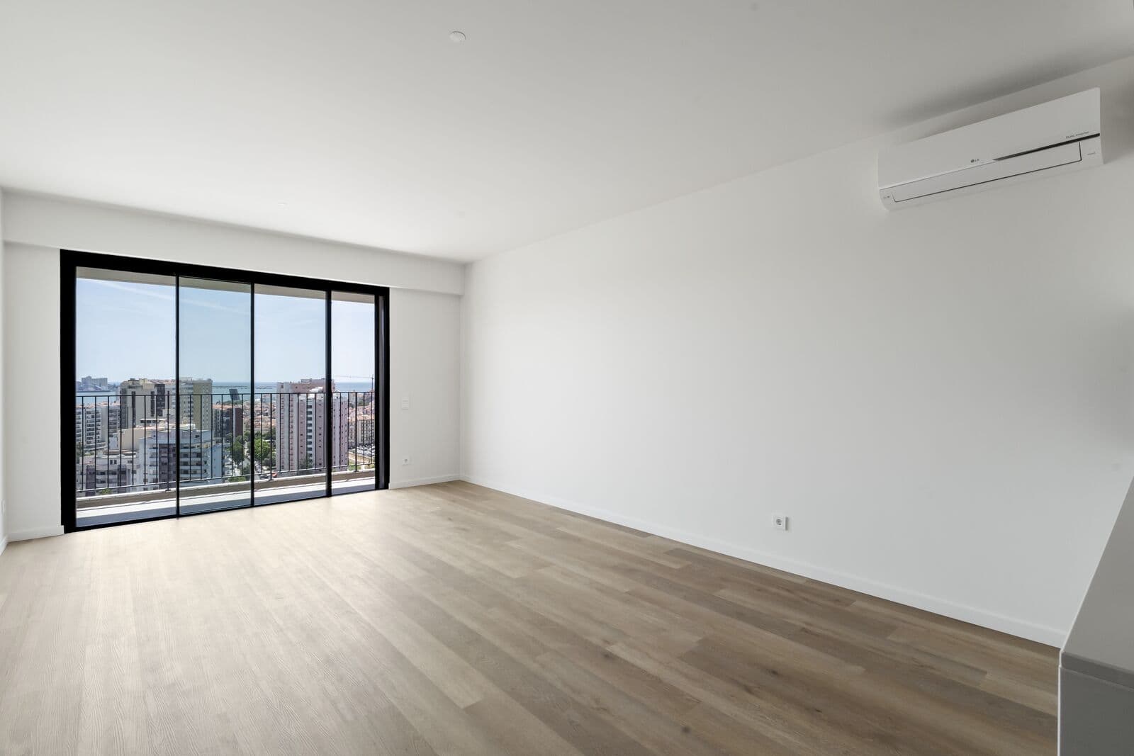 Apartamento T3 com piscina, Miraflores, Oeiras - Imagem 3