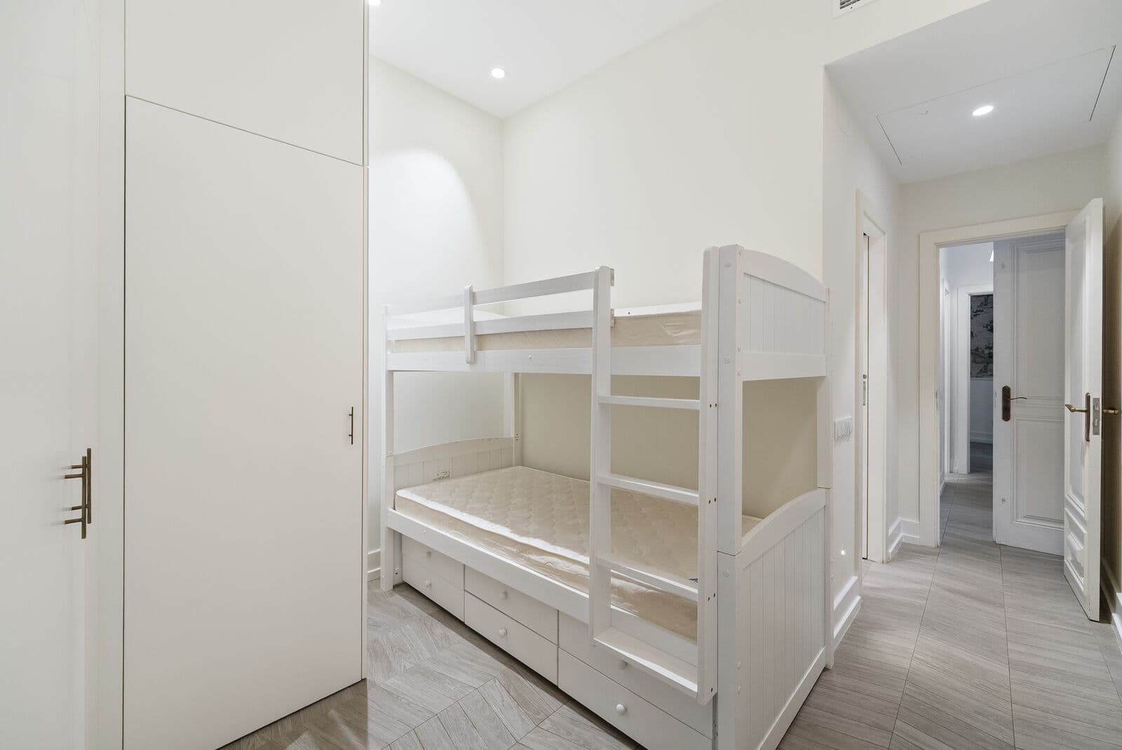 Duplex T3 + 1 com piscina, Estrela, Lisboa - Imagem 26