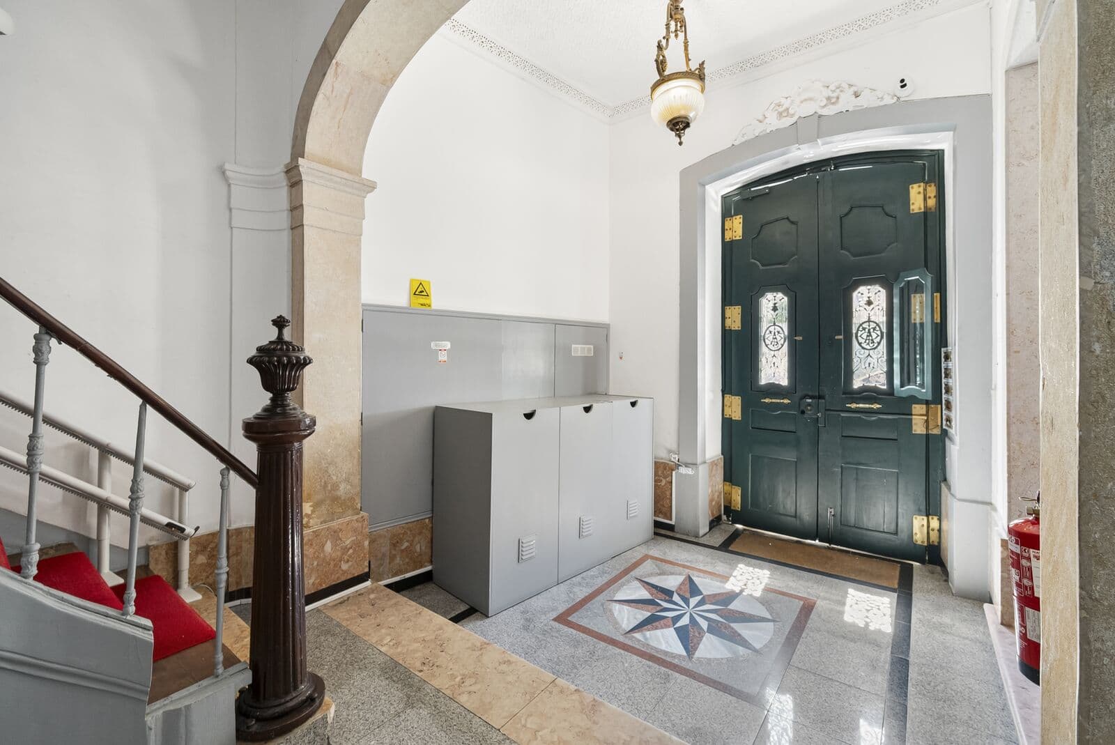Duplex T3 + 1 com piscina, Estrela, Lisboa - Imagem 38