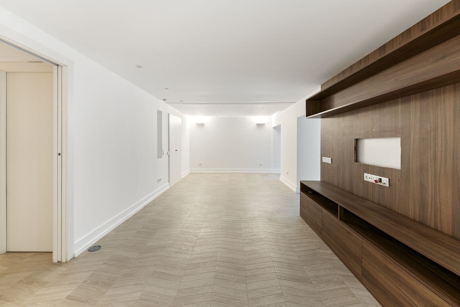 Duplex T3 + 1 com piscina, Estrela, Lisboa - Imagem 31