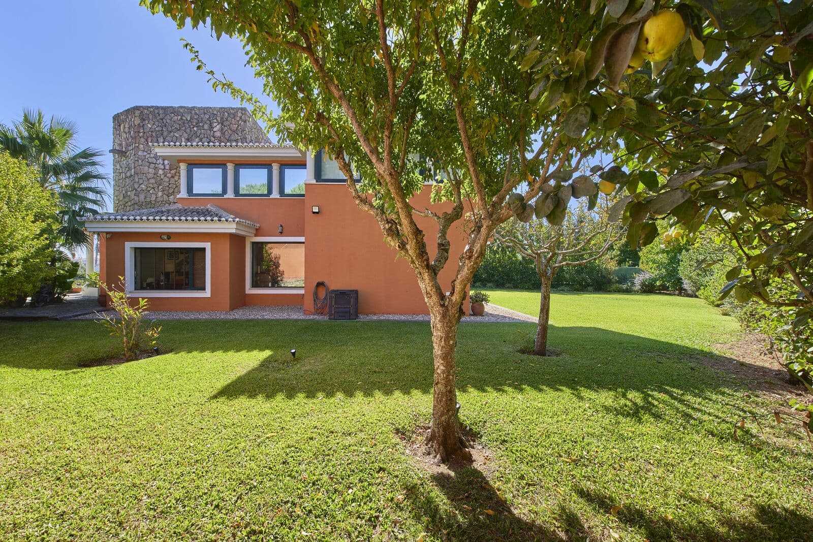 Moradia T4 + 2 com jardim, Quinta da Beloura, Sintra - Imagem 1