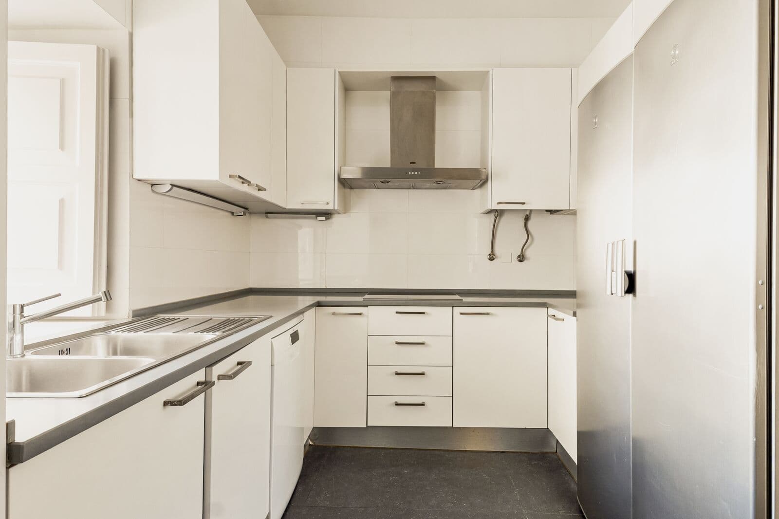 Apartamento T4 + 1 com piscina, Necessidades, Lisboa - Imagem 19
