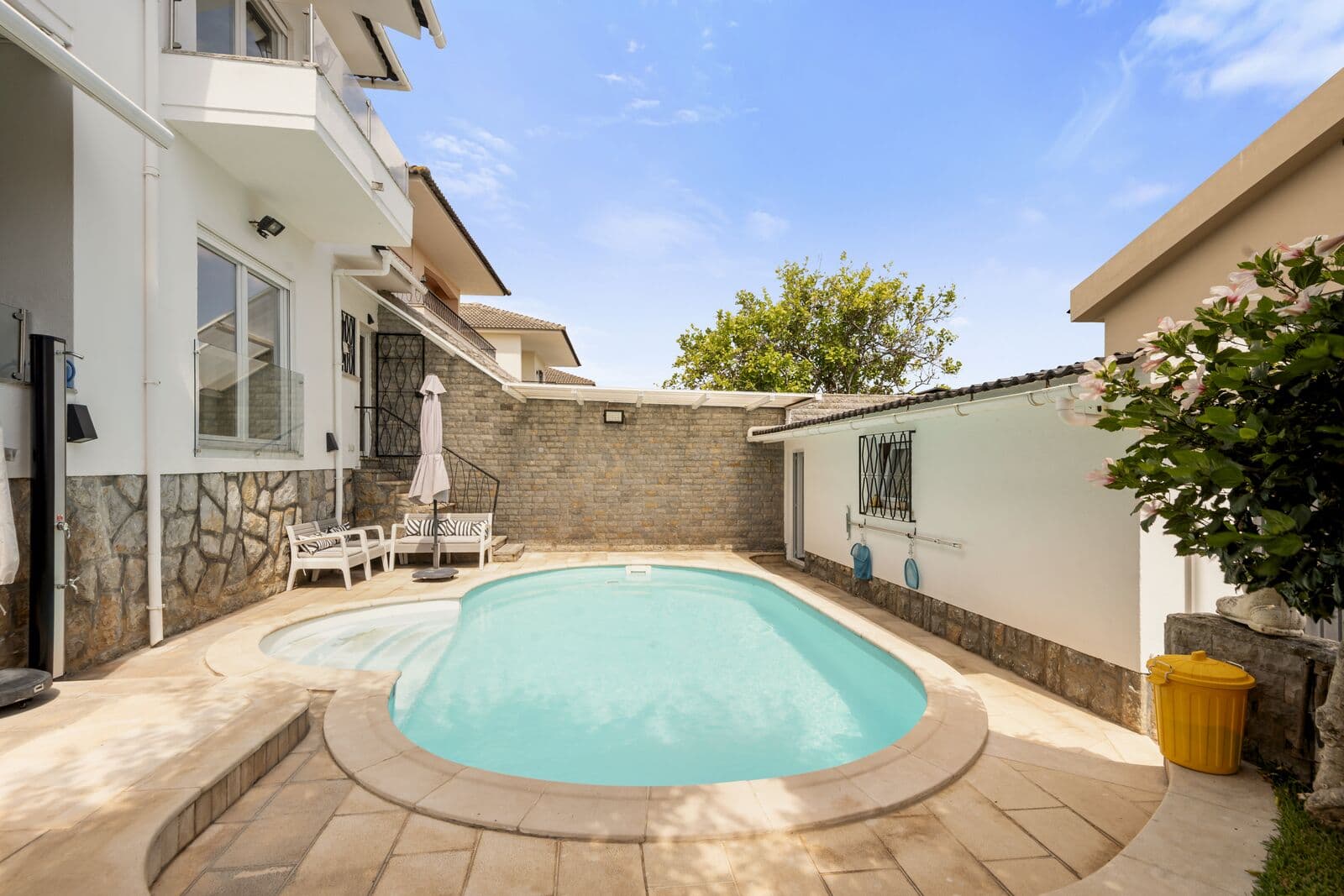Moradia T4 + 2 com piscina, Cascais - Imagem 8
