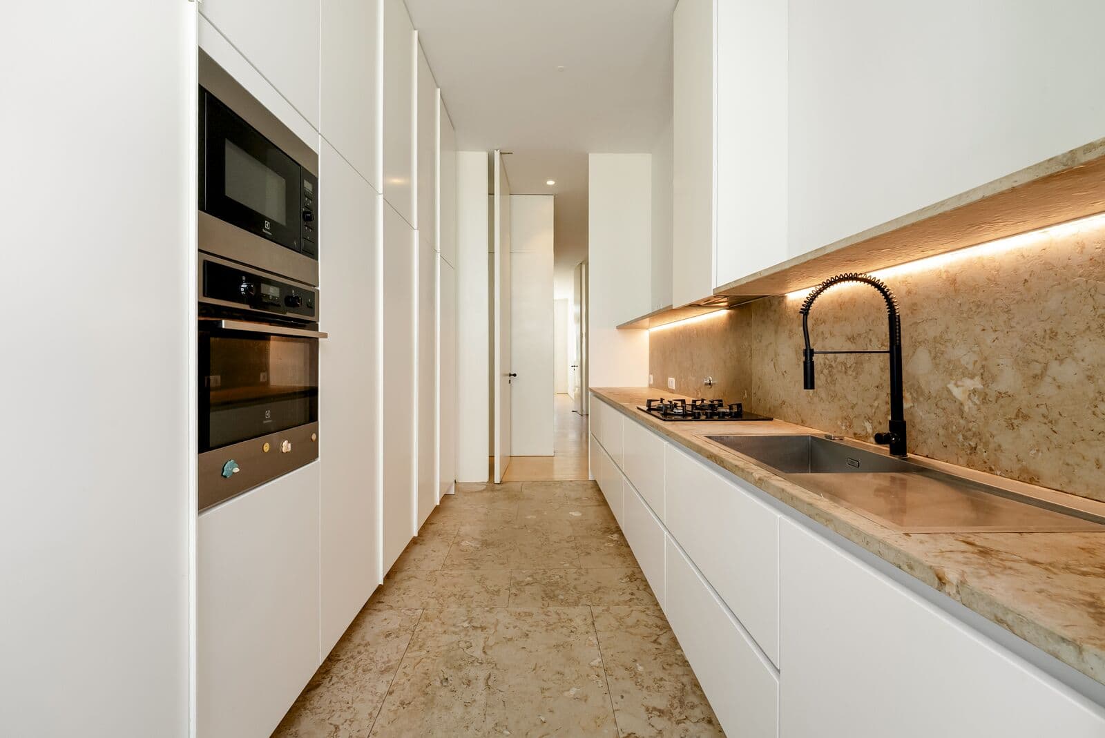 Apartamento T3 + 1 com piscina, Restelo, Lisboa - Imagem 4