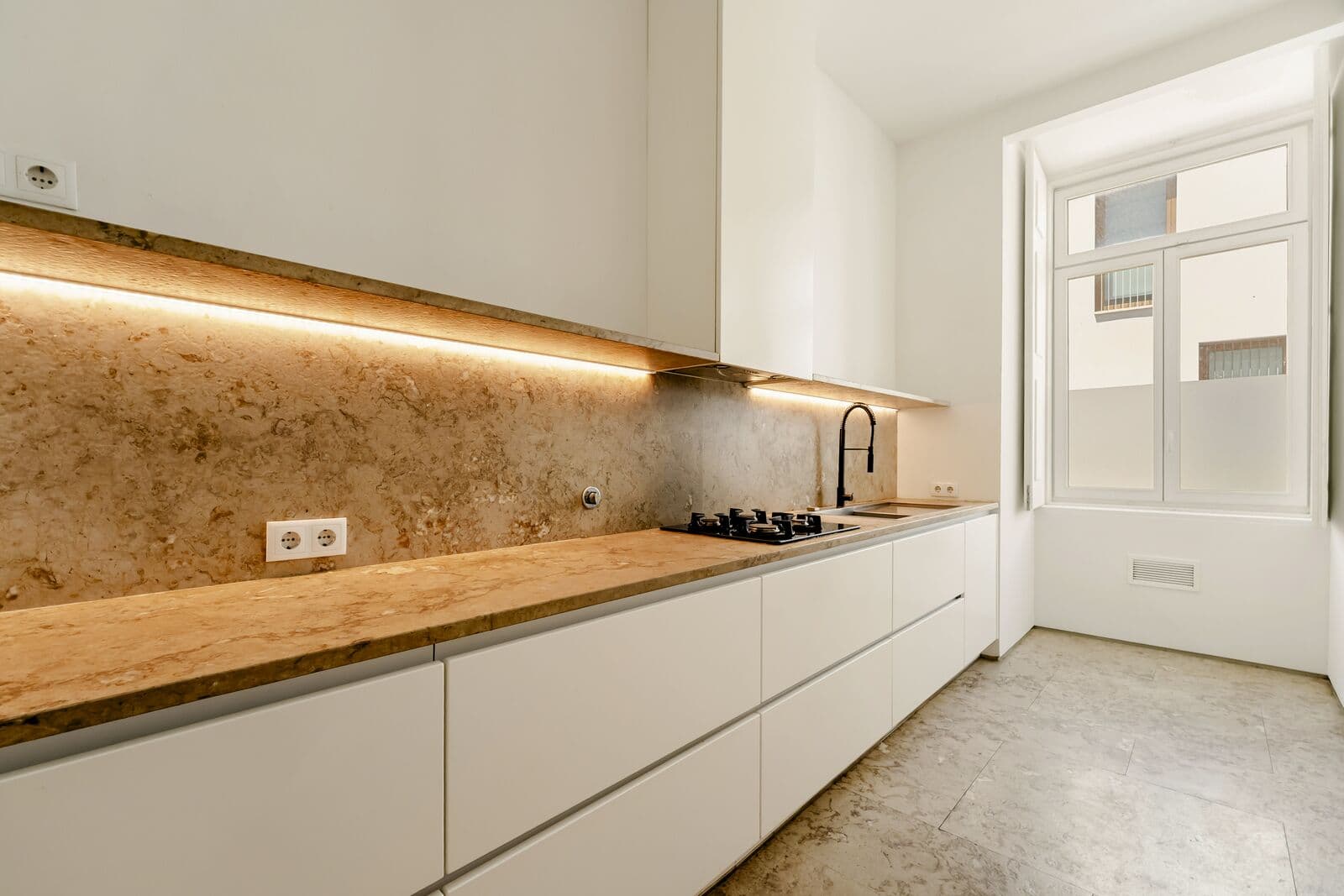 Apartamento T3 + 1 com piscina, Restelo, Lisboa - Imagem 34