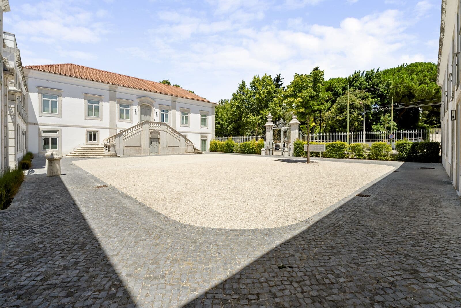 Apartamento T3 + 1 com piscina, Restelo, Lisboa - Imagem 39