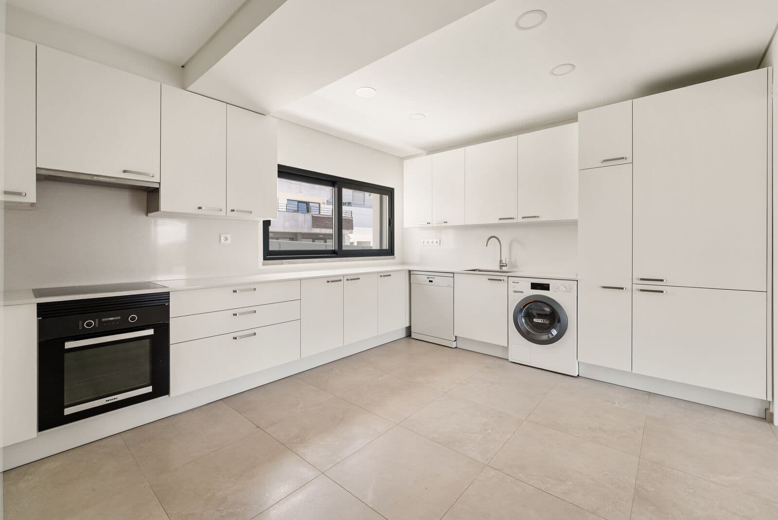 Apartamento T3 com vista - Imagem 9