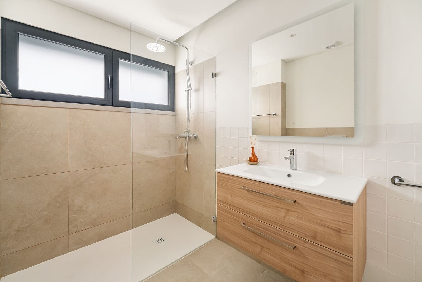 Apartamento T3 com vista - Imagem 15