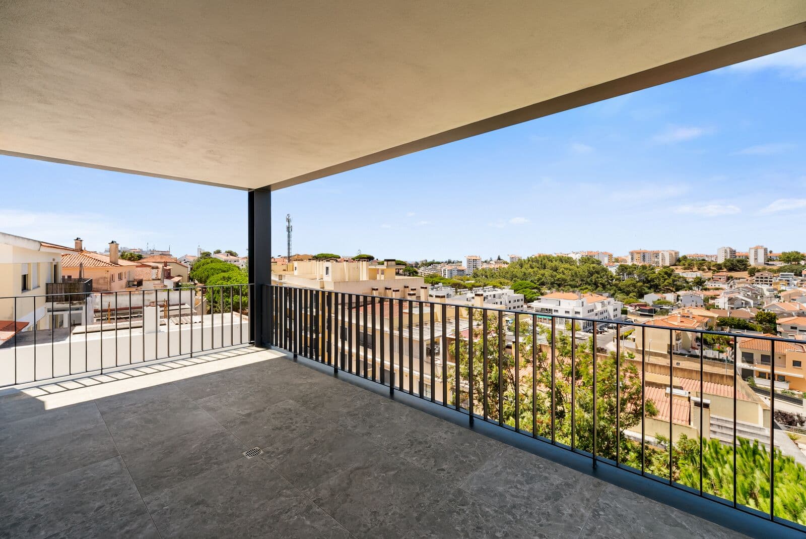 Apartamento T2 com vista, Amoreira, Cascais - Imagem 3