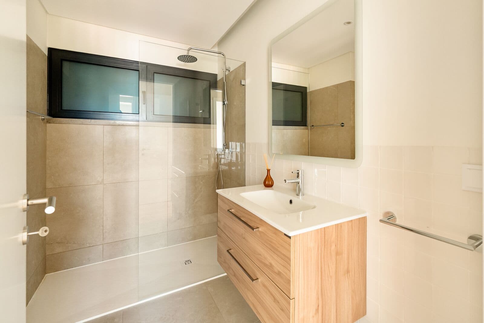 Apartamento T2 com vista, Amoreira, Cascais - Imagem 12