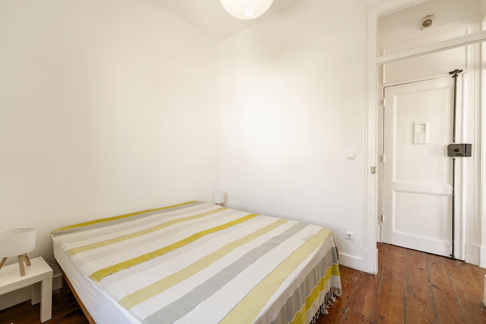 Apartamento T2 com vista, Mouraria, Lisboa - Imagem 11