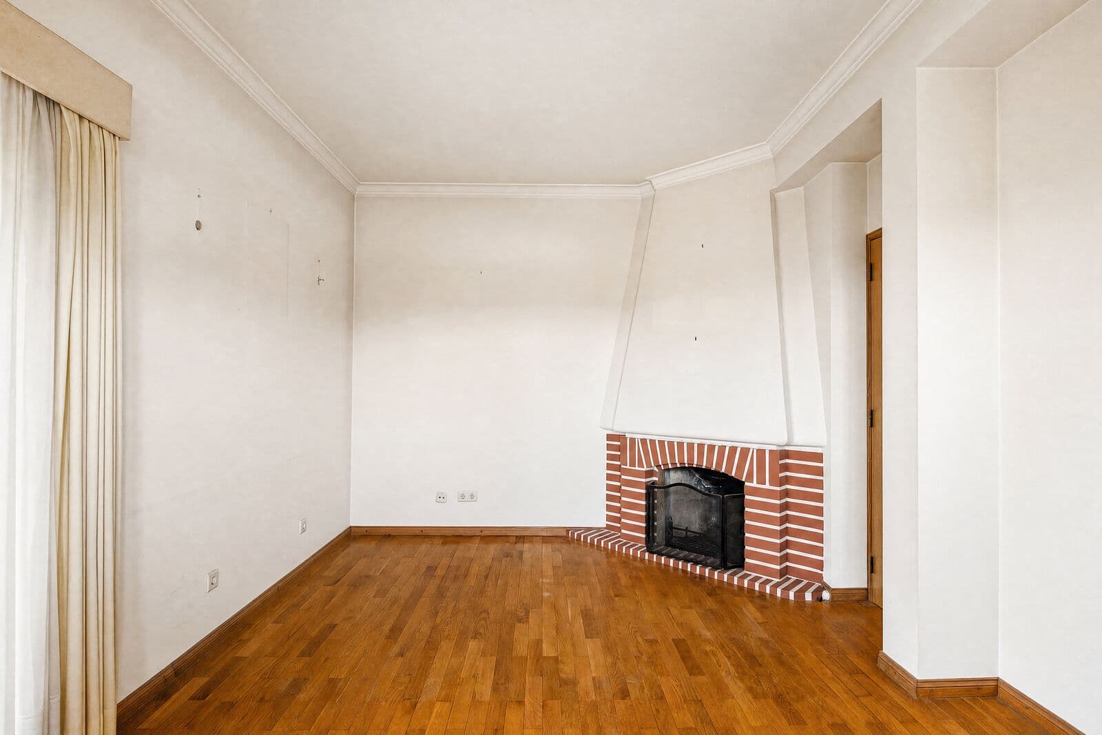 Moradia Isolada T5 + 2 com estacionamento, Caxias, Oeiras - Imagem 21