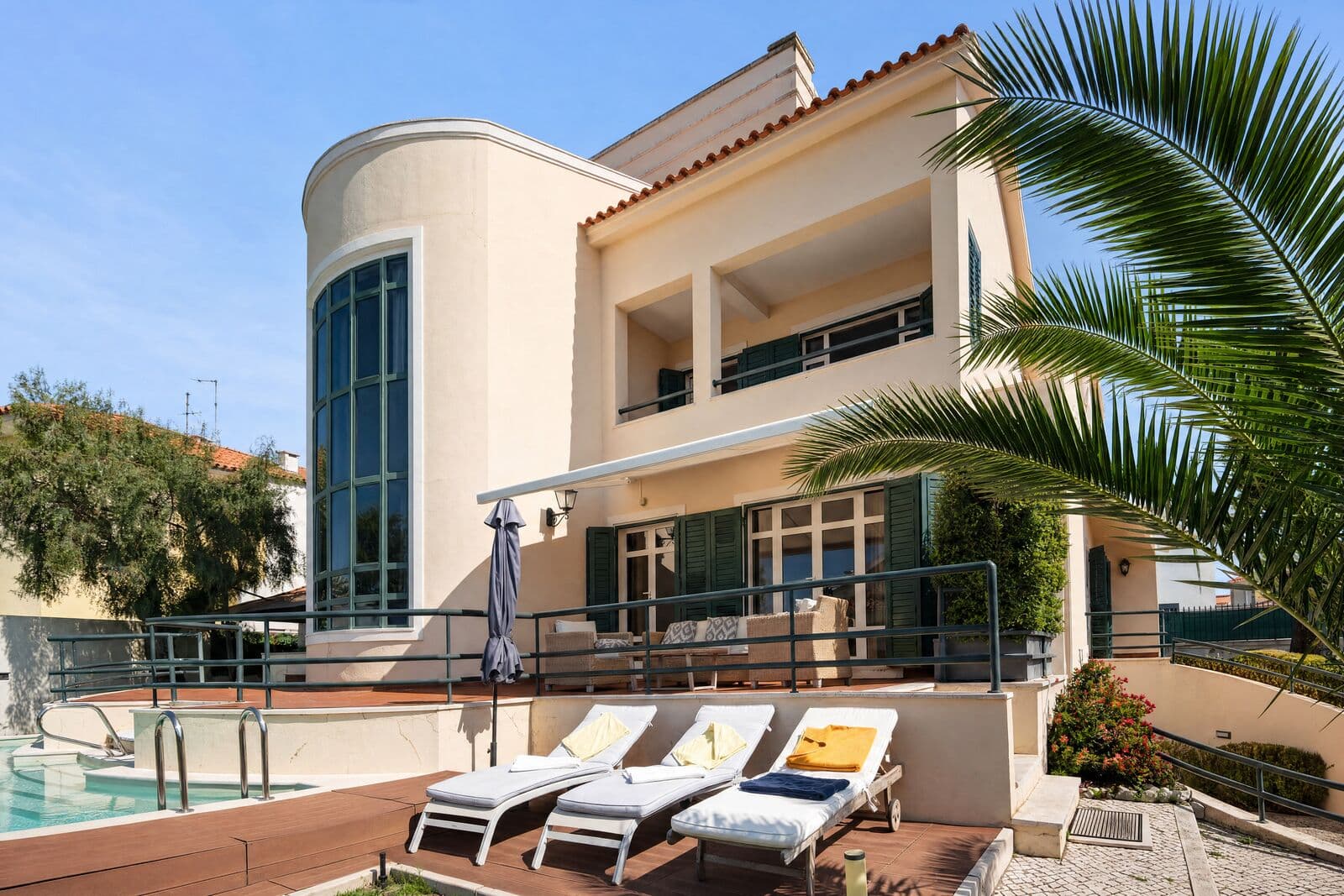 Moradia T5 + 1 com piscina, Parede, Cascais - Imagem 3