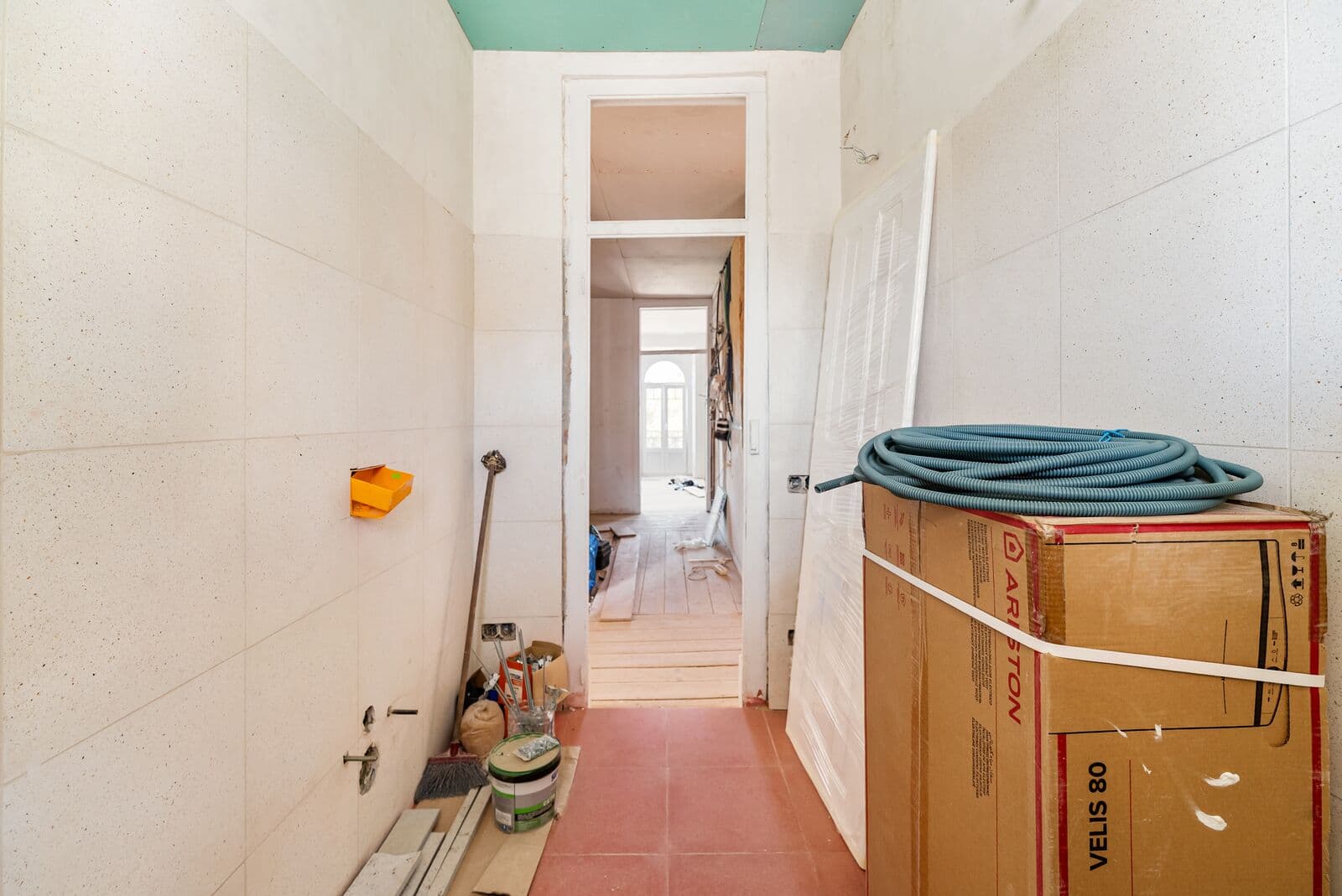 2 Bedroom Penthouse with a view, Gulbenkian, Lisboa - Image 17