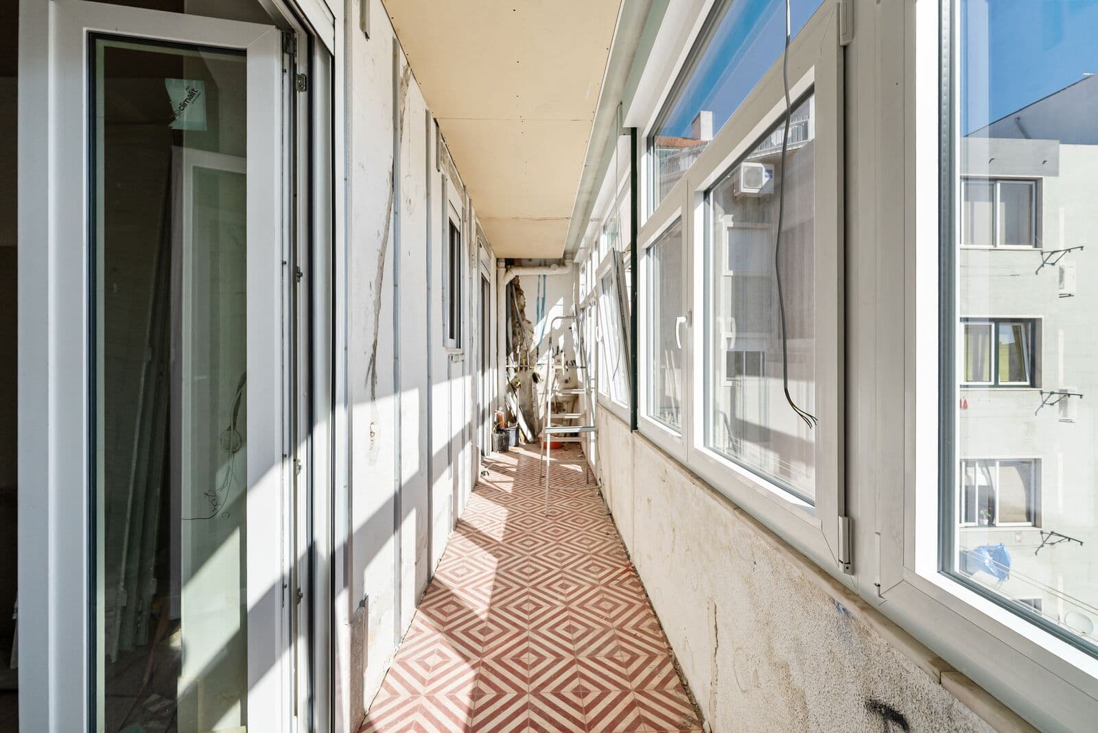 2 Bedroom Penthouse with a view, Gulbenkian, Lisboa - Image 27