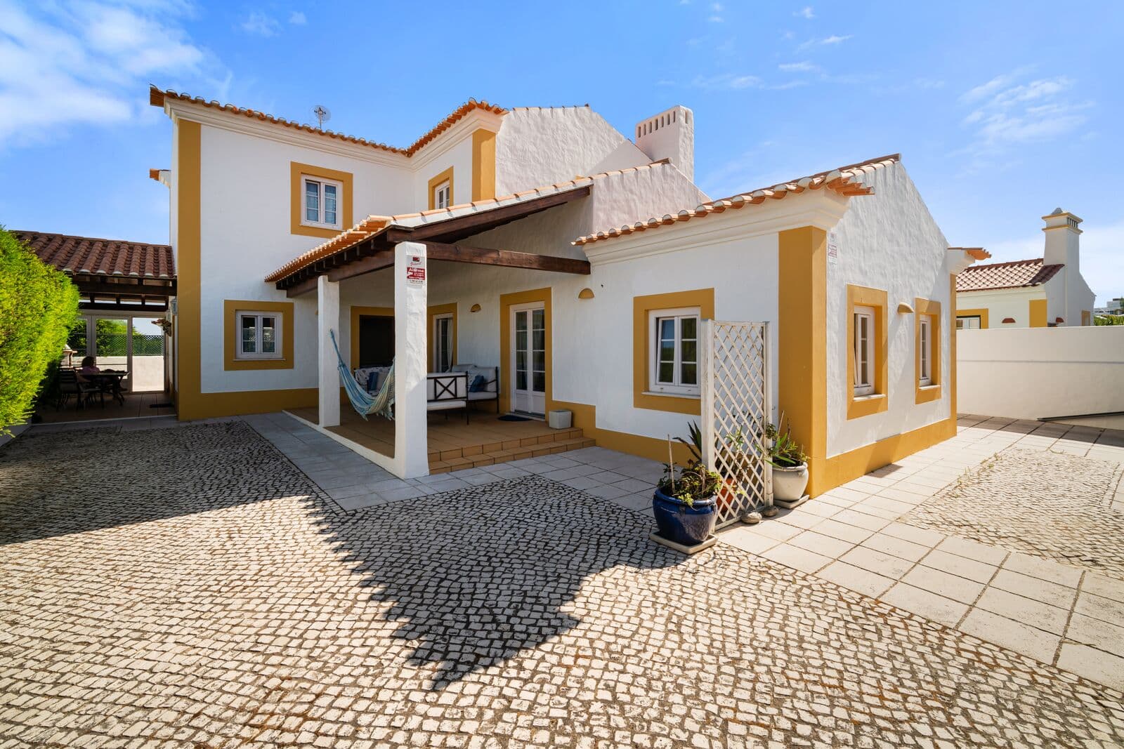 Moradia Isolada T4 com jardim, Porto Covo, Sines - Imagem 1