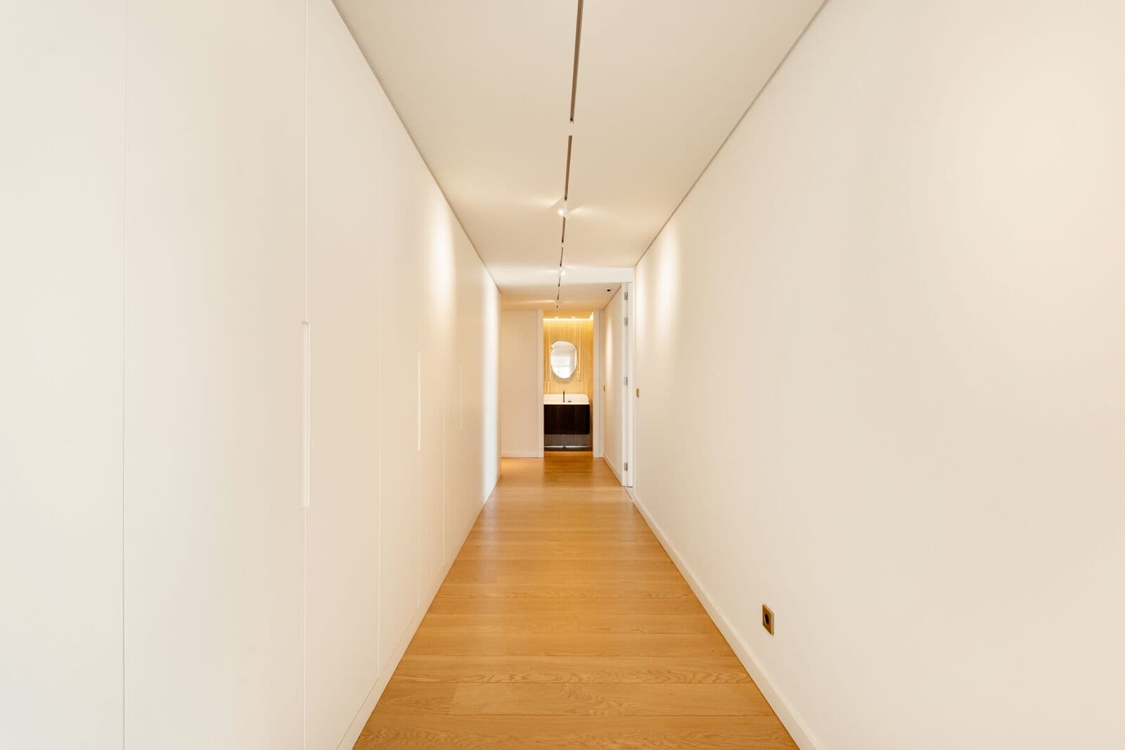 6 Bedroom Penthouse with swimming pool, Lisboa - Image 52