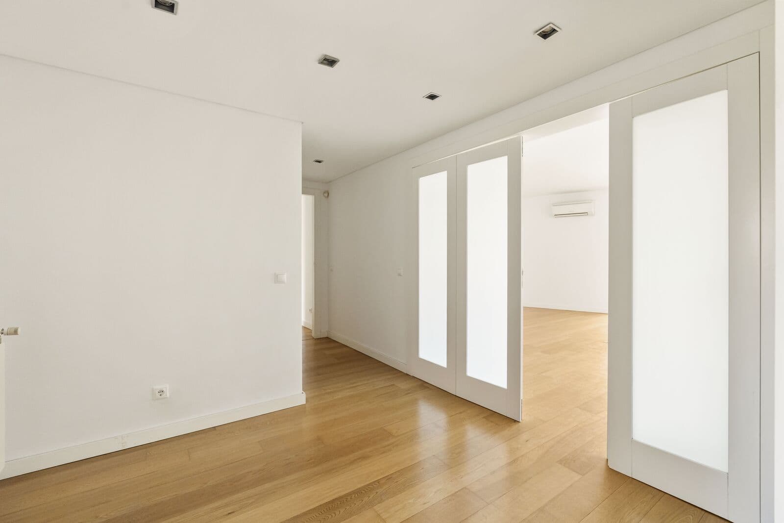 Apartamento T2 com piscina, Cascais - Imagem 9