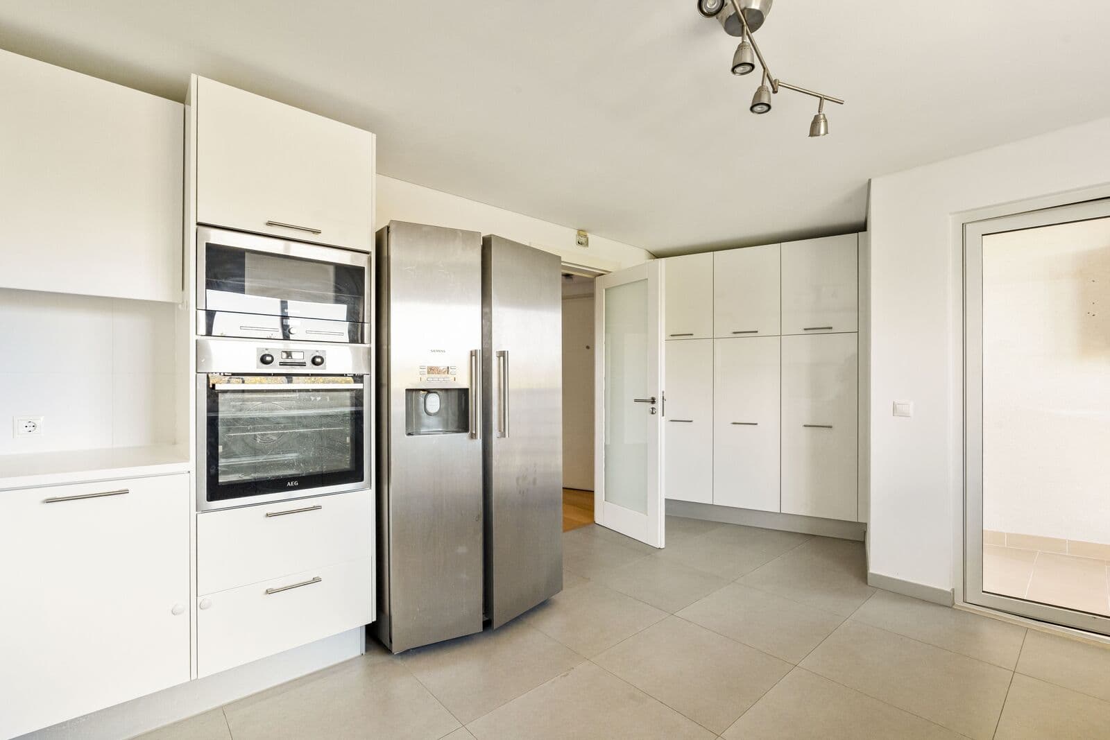 Apartamento T2 com piscina, Cascais - Imagem 28