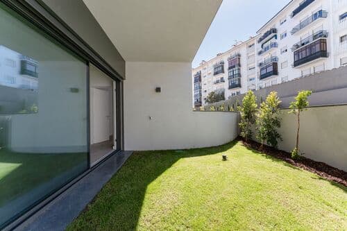 PF41502 - Apartamento T1 com jardim, Carcavelos, Cascais - Imagem 32