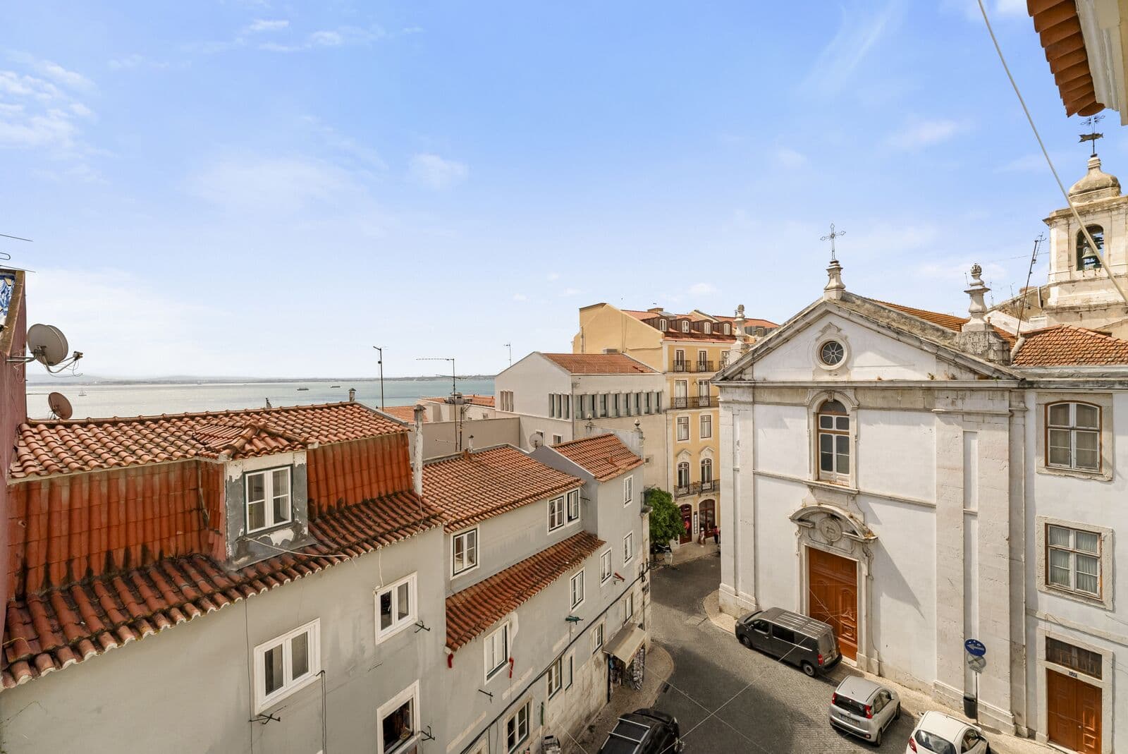 Apartamento T2 com vista, Castelo, Lisboa - Imagem 25