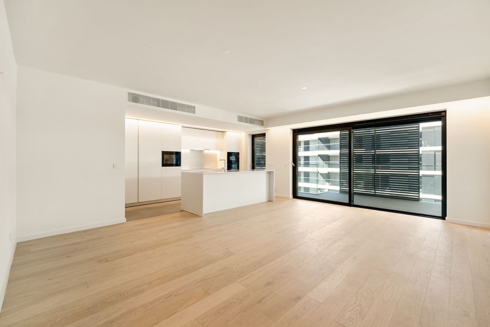 Apartamento T3 com piscina, Praça de Espanha, Lisboa - Imagem 1