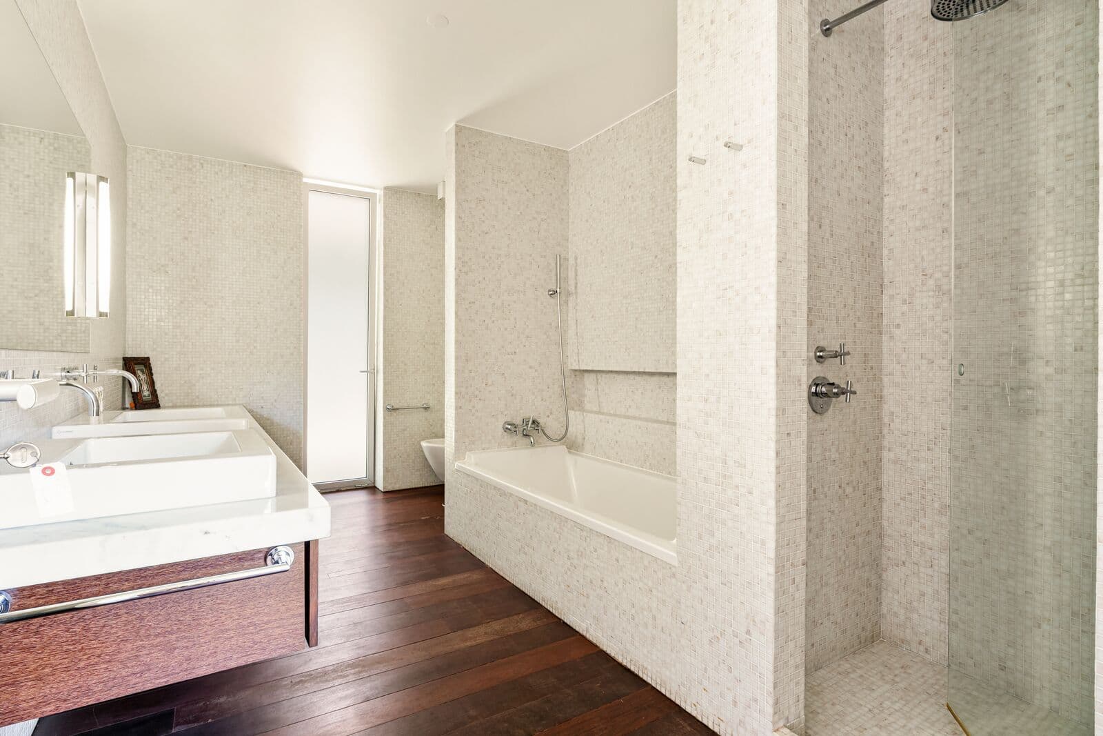 Moradia Isolada T5 + 2 com jardim, Quinta da Beloura, Sintra - Imagem 27