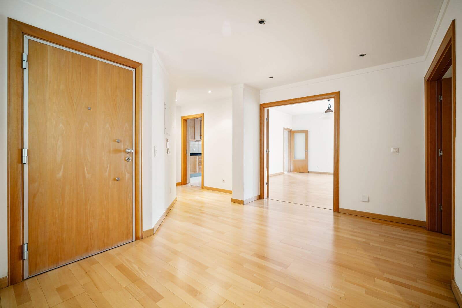 Duplex T1 + 1 com jardim, Parque das Nações, Lisboa - Imagem 23
