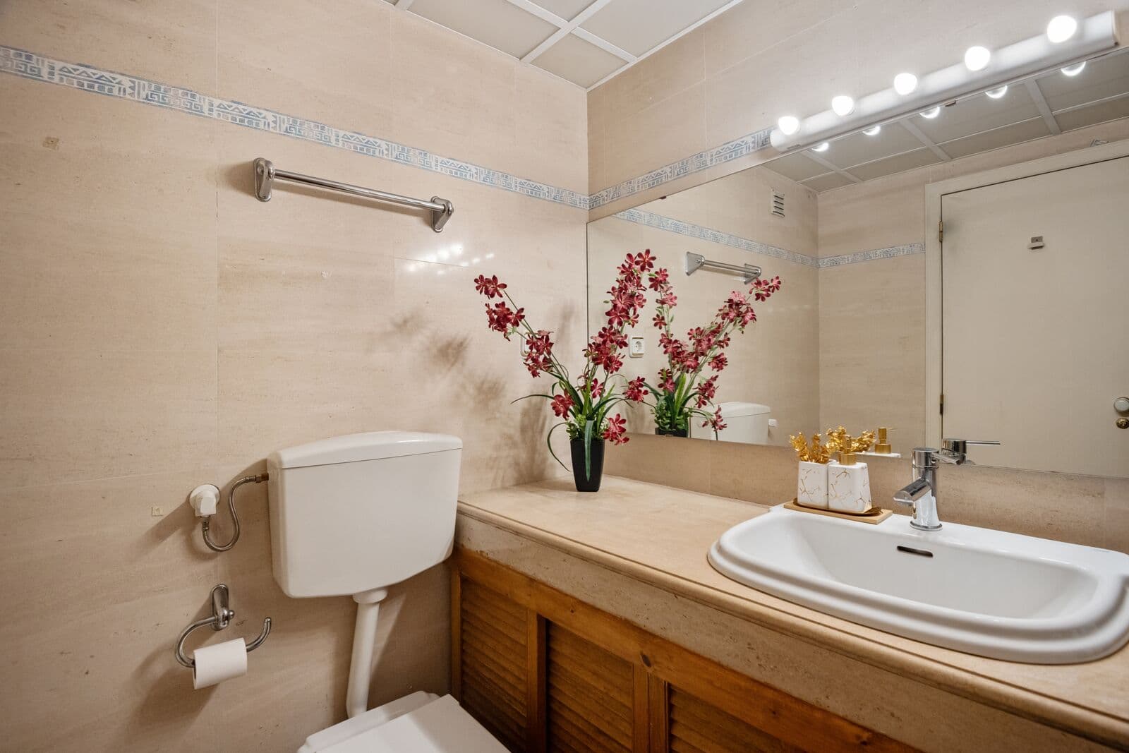 4 Bedroom Apartment with a view, Laranjeiras, Lisboa - Image 21