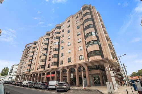 PF41638 - Apartamento T4 com vista, Laranjeiras, Lisboa - Imagem 40