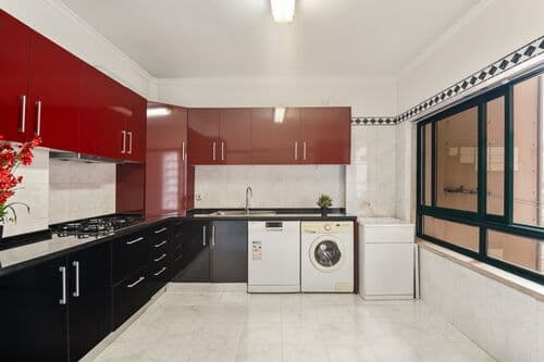 PF41638 - Apartamento T4 com vista, Laranjeiras, Lisboa - Imagem 12