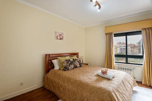 PF41638 - Apartamento T4 com vista, Laranjeiras, Lisboa - Imagem 34