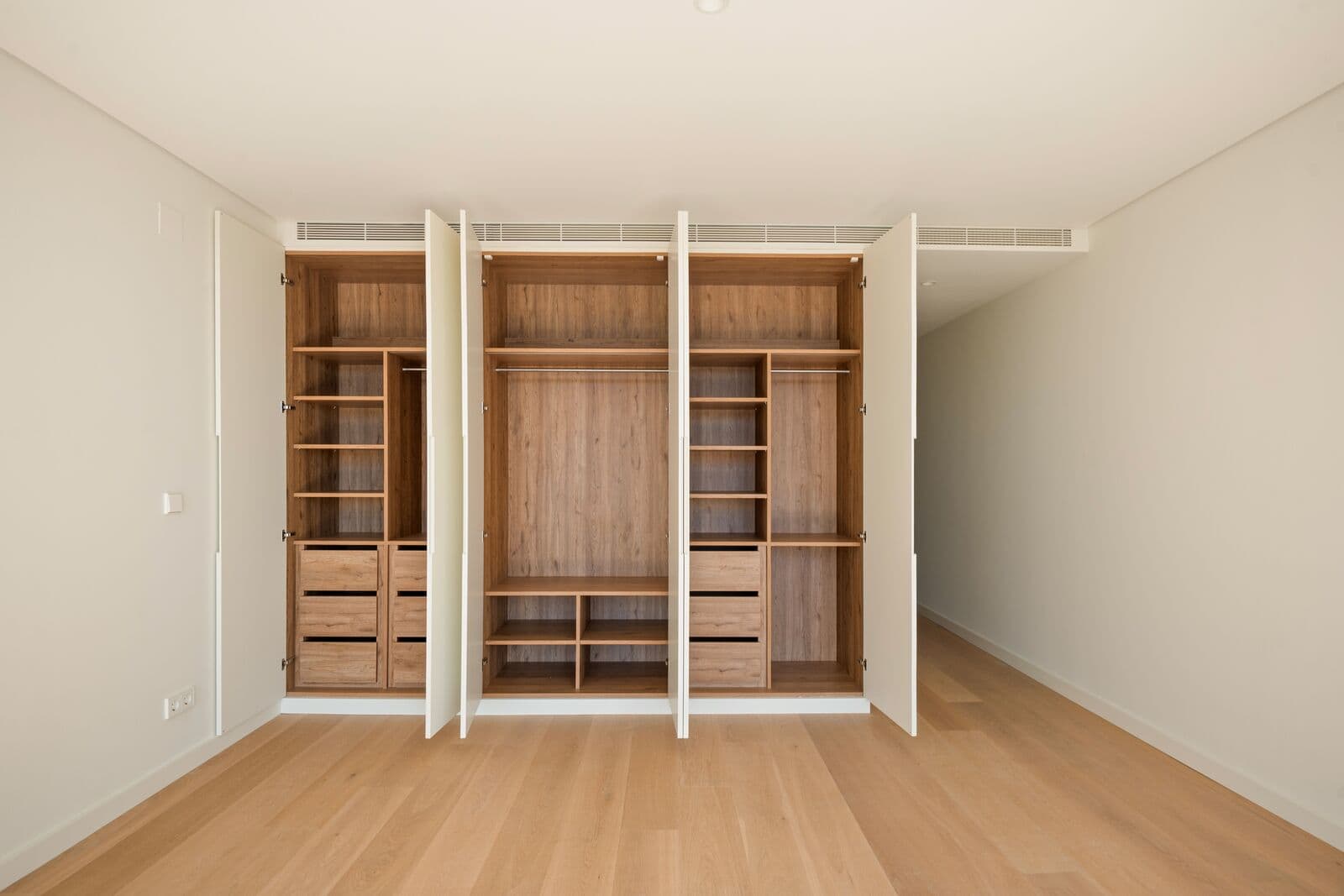 T4+1 em piso alto no Infinity, Lisboa - Imagem 18