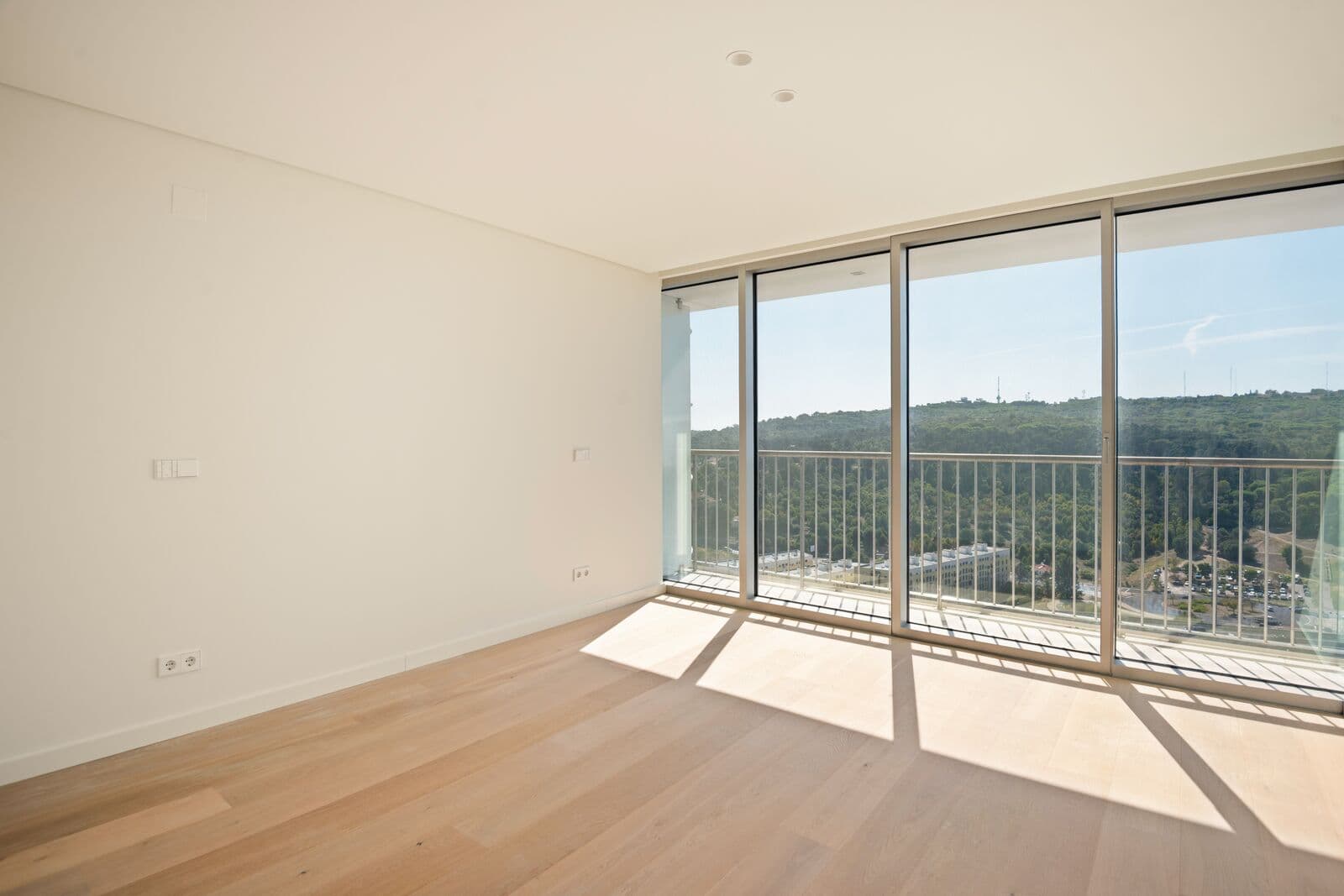 T4+1 em piso alto no Infinity, Lisboa - Imagem 21