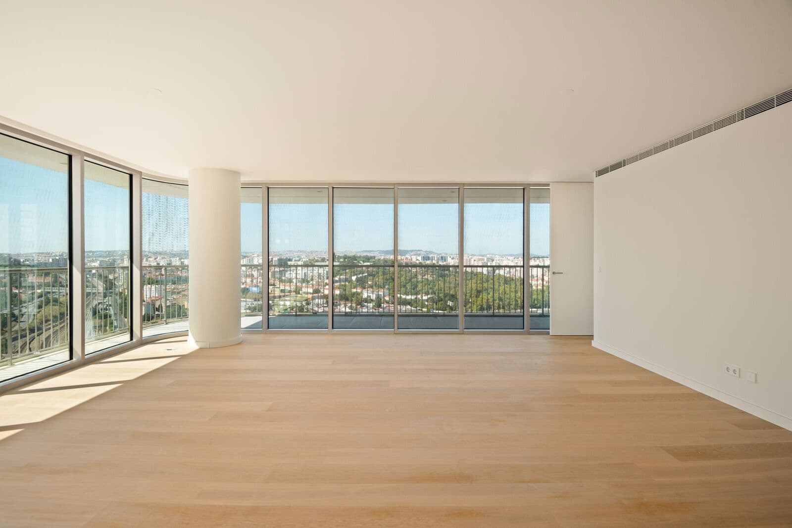 T4+1 em piso alto no Infinity, Lisboa - Imagem 3