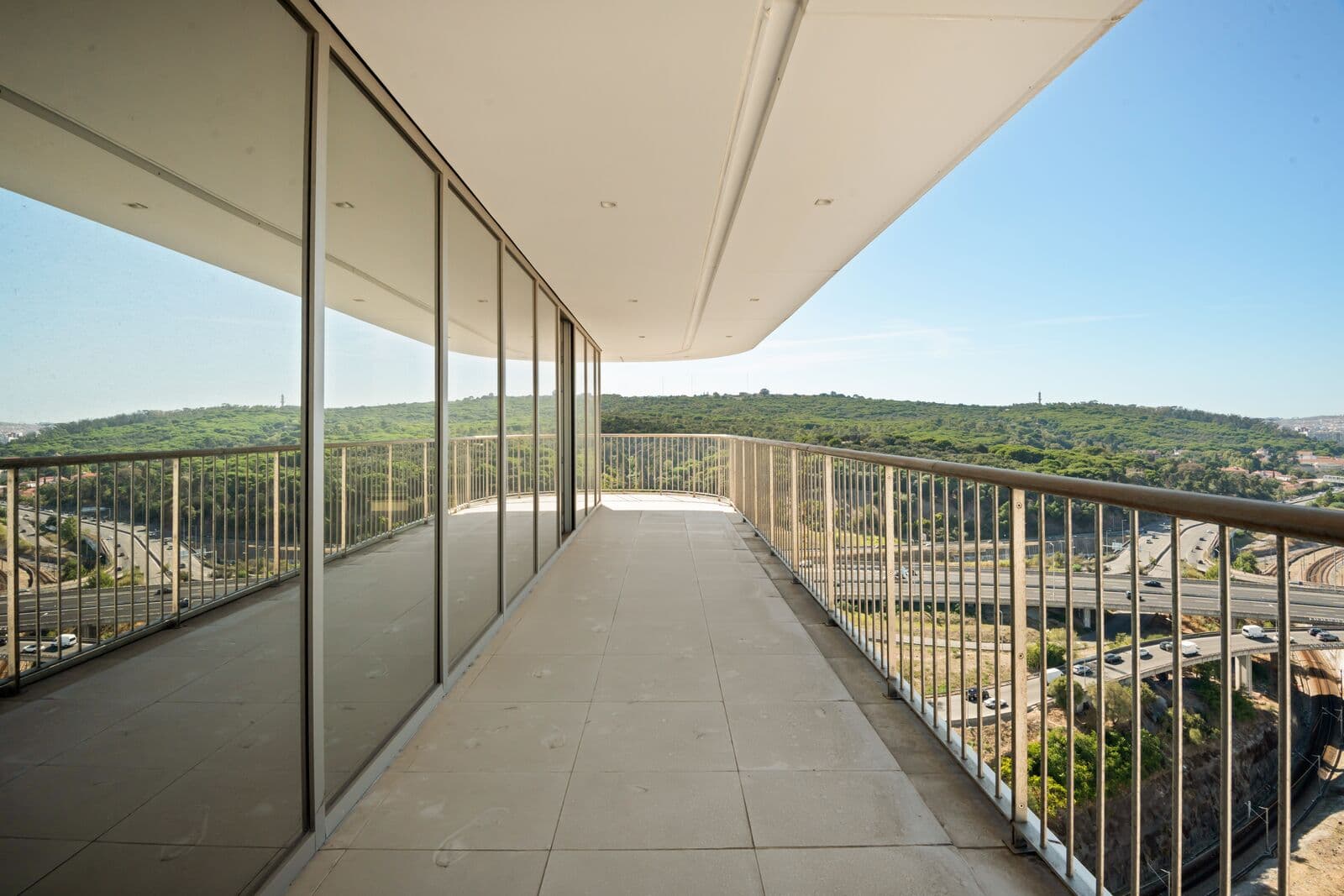 T4+1 em piso alto no Infinity, Lisboa - Imagem 36