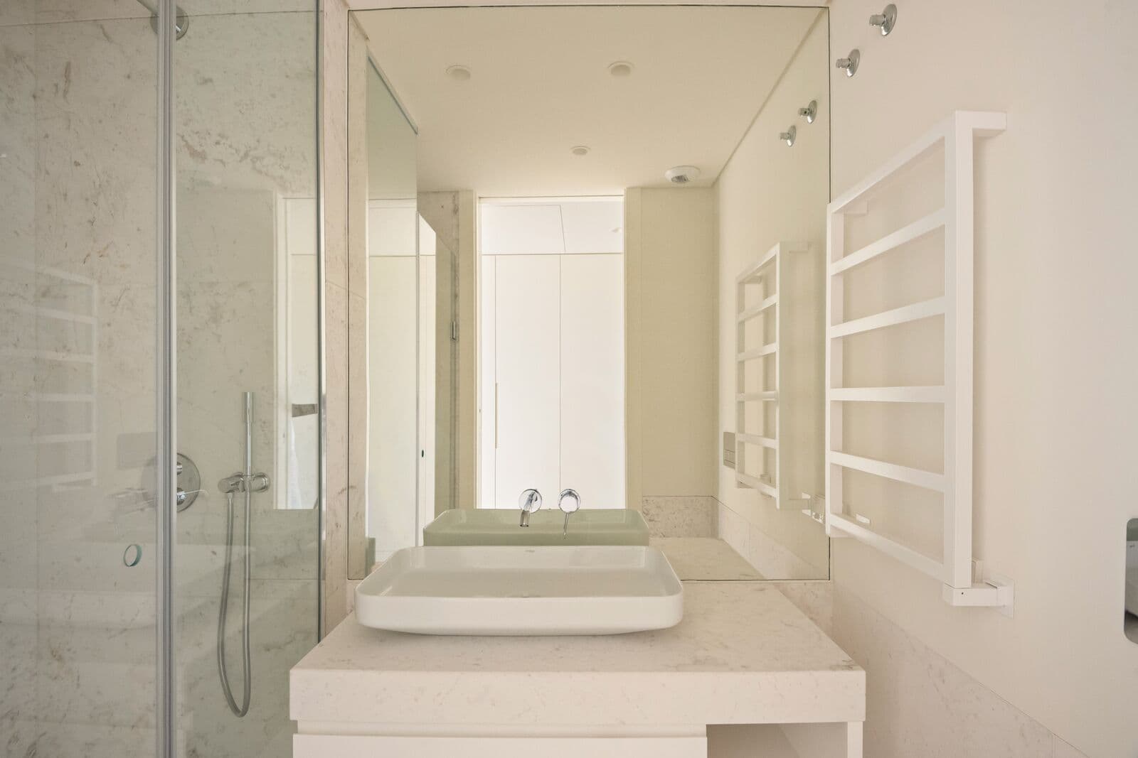 T4+1 em piso alto no Infinity, Lisboa - Imagem 29