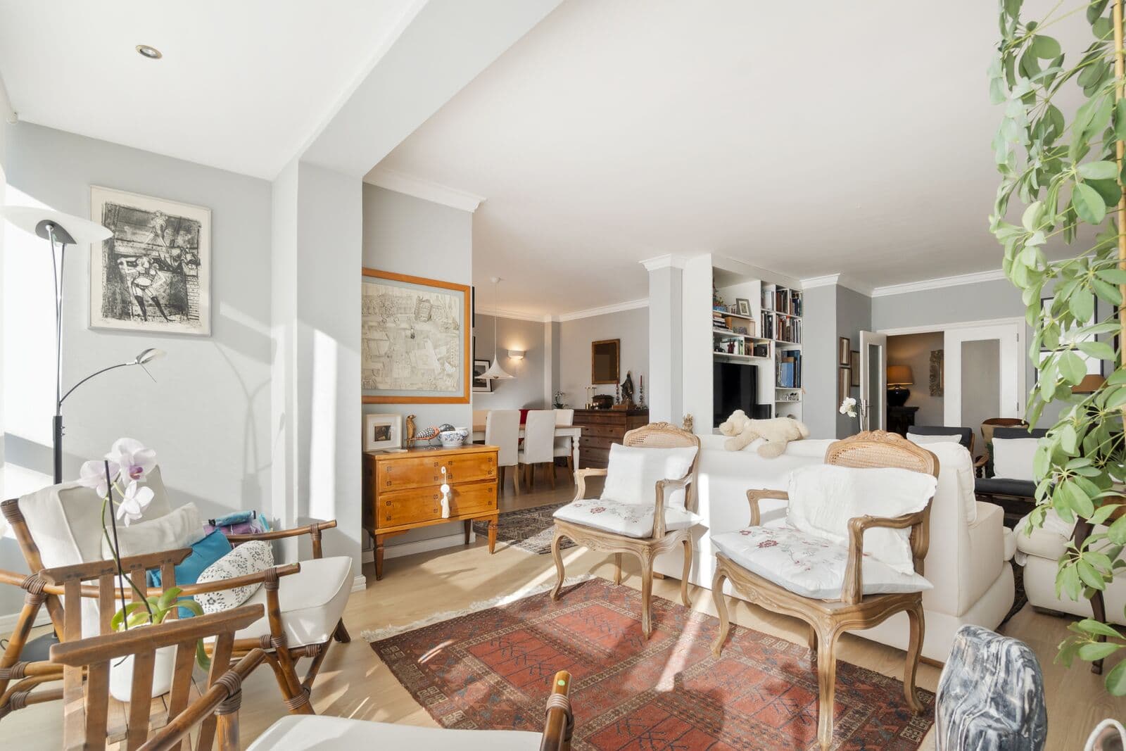 2 Bedroom Duplex with a view, Cascais - Image 9