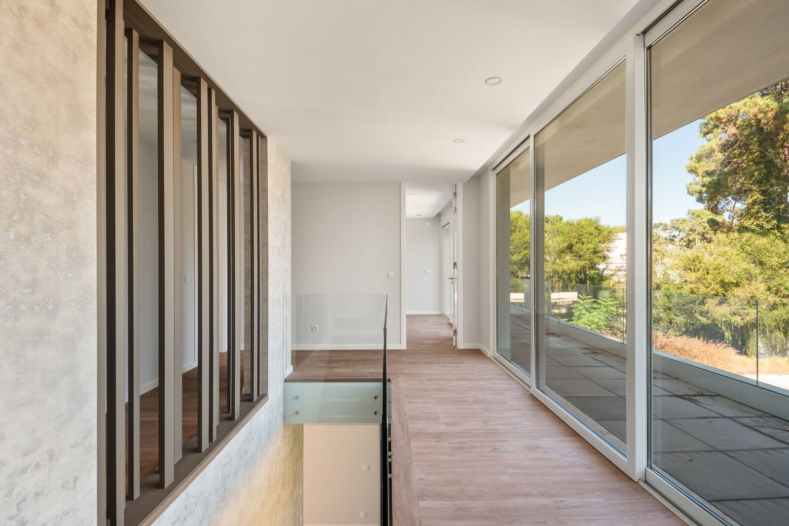 Moradia Isolada T5 com piscina, Aroeira, Almada - Imagem 47