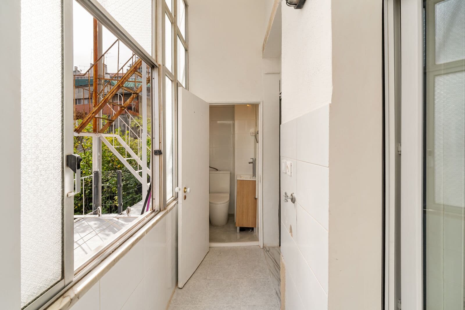 3 Bedroom Apartment with a view, Penha de França, Lisboa - Image 24