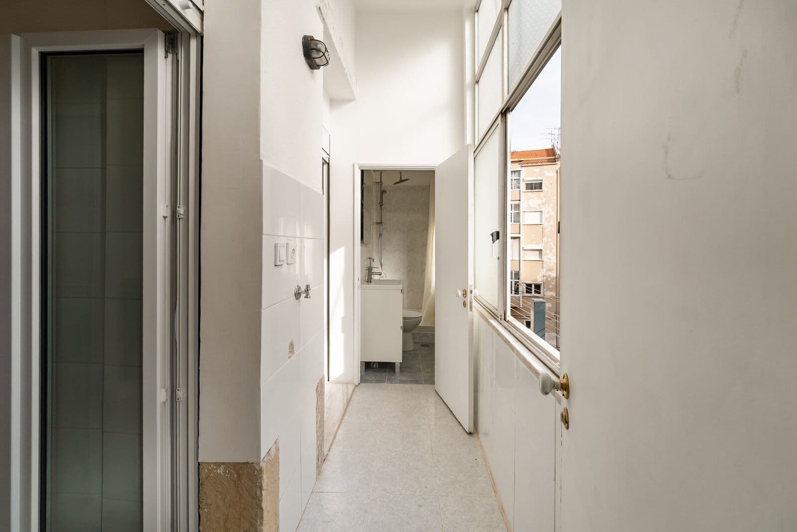 3 Bedroom Apartment with a view, Penha de França, Lisboa - Image 25