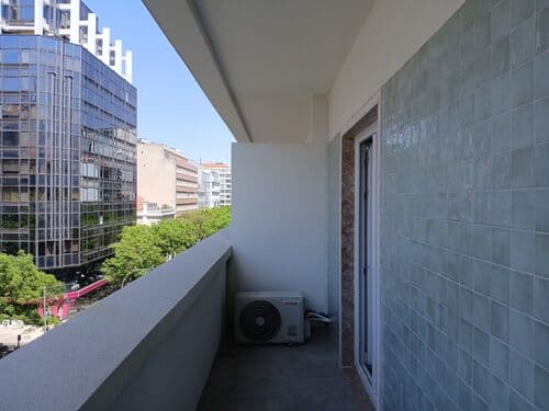 PF38050 - 3 Bedroom Apartment with a view, Avenidas Novas, Lisboa - Image 14
