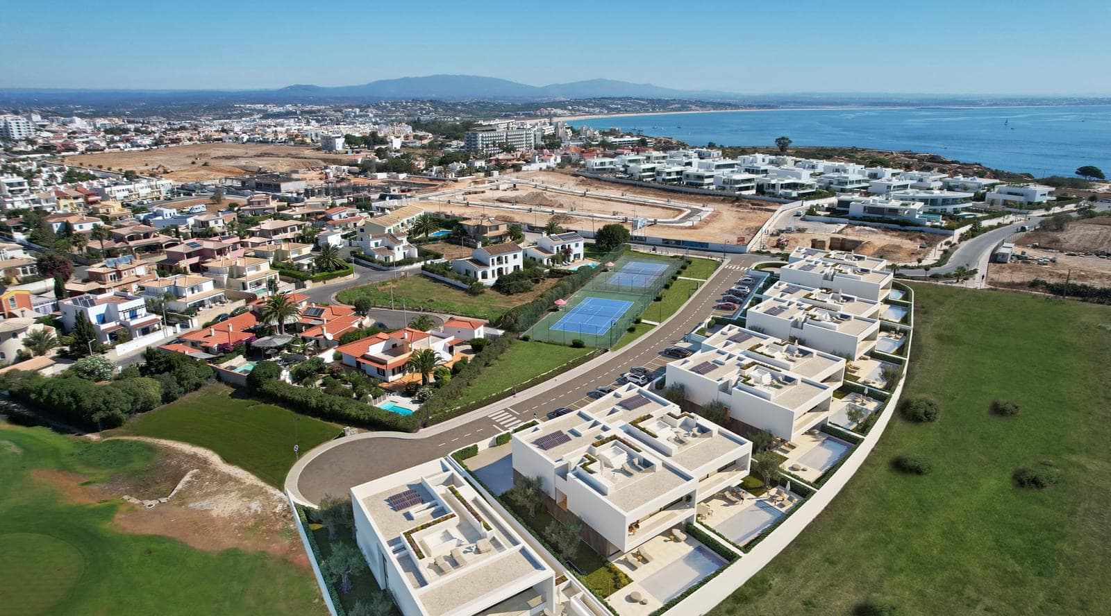 Moradia Geminada T4 com piscina, Lagos - Imagem 15